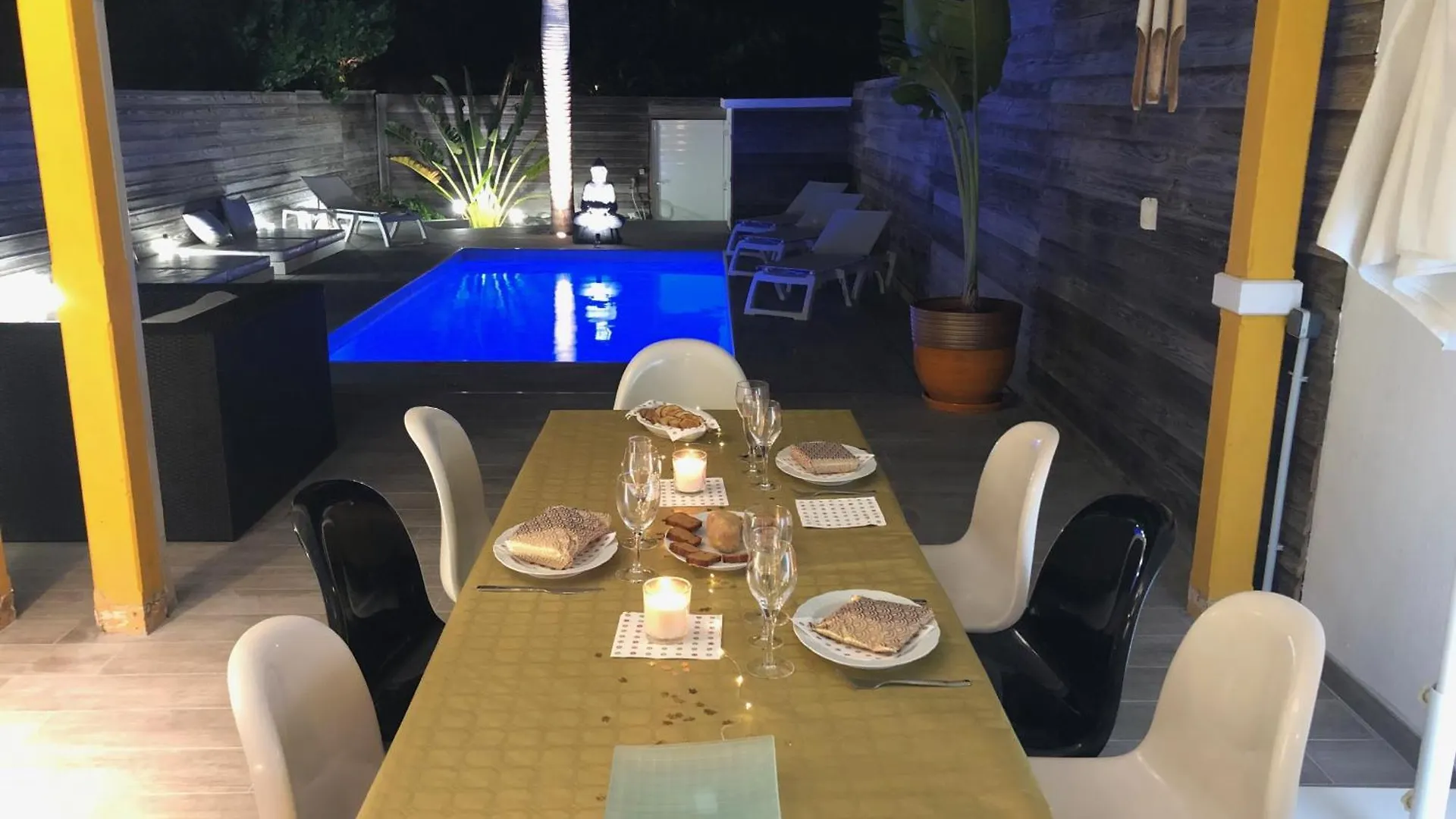 Villa Bruneva, Piscine-Privee - 150 M Plage Orient-Bay Orient Bay 0*,